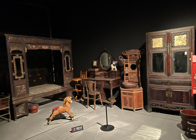 “闯世界・兴家门——华侨建筑中的时代风华与家国担当”展览开幕