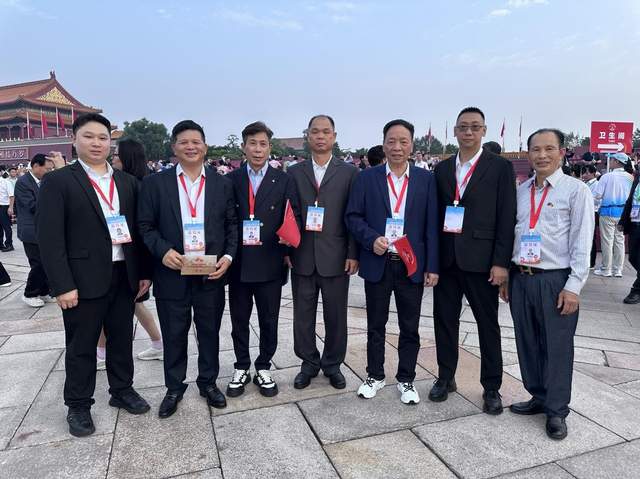 铁流映初心 侨心筑梦圆